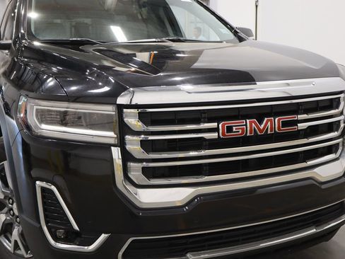 Used 2023 GMC Acadia SLT image 52