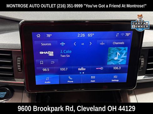 Used 2022 Ford Explorer XLT w/ Equipment Group 202A AWD/4WD image 24