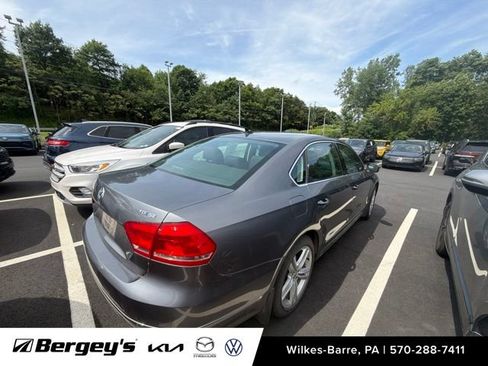 Used 2015 Volkswagen Passat TDI SE FWD image 13