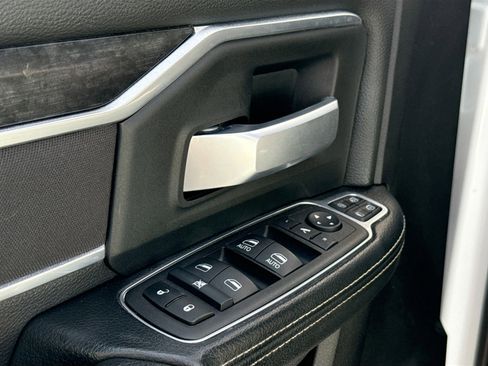 Used 2024 RAM 3500 Big Horn image 22