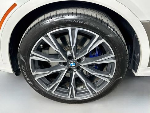 Used 2020 BMW X7 M50i w/ Dynamic Handling Package AWD/4WD image 33