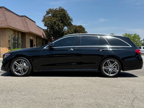 Used 2018 Mercedes-Benz E 400 4MATIC Wagon image 2