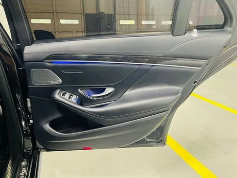 Used 2019 Mercedes-Benz S 450 Sedan image 31