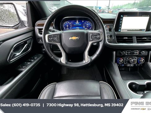 Used 2024 Chevrolet Tahoe Premier AWD/4WD image 5