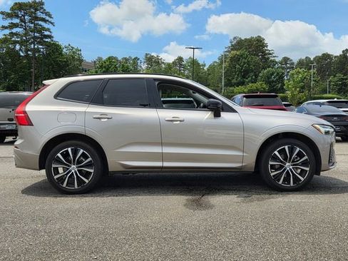 Used 2025 Volvo XC60 B5 Plus w/ Protection Package Premier AWD/4WD image 6