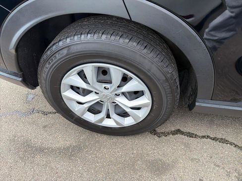 Used 2024 Honda CR-V LX image 5