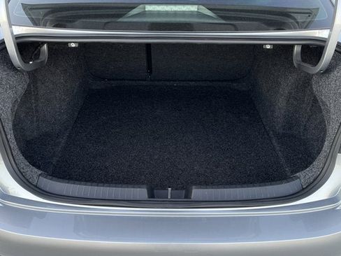 Certified 2023 Volkswagen Jetta SE w/ Panoramic Sunroof Package image 31