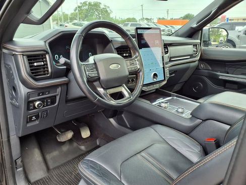 Used 2022 Ford Expedition Max Platinum AWD/4WD image 25