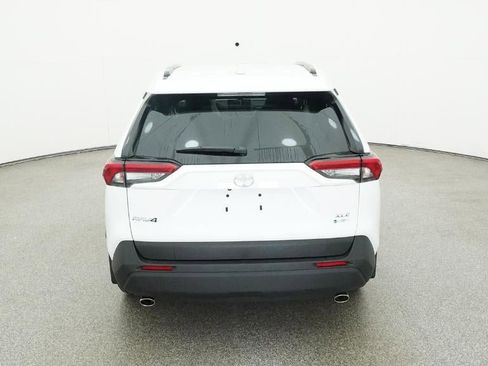New 2025 Toyota RAV4 XLE image 7