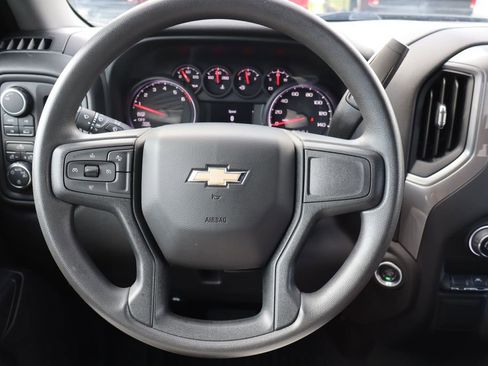 Used 2023 Chevrolet Silverado 1500 Custom image 6
