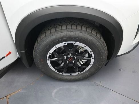 New 2026 Nissan Pathfinder Rock Creek AWD/4WD image 38