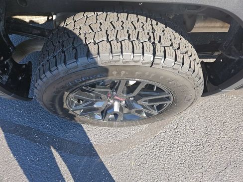 Used 2024 GMC Sierra 1500 Elevation AWD/4WD image 12