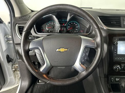 Used 2016 Chevrolet Traverse LT w/ Style and Technology Package FWD image 14