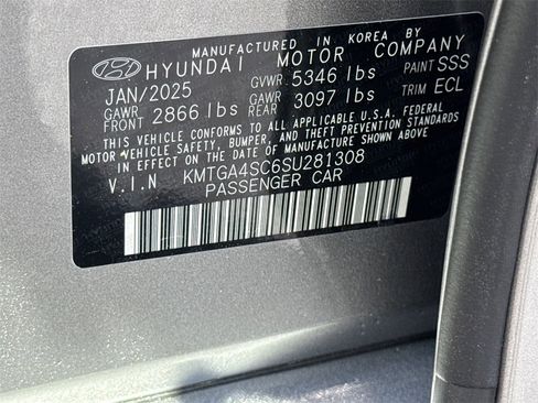 New 2025 Genesis G80 2.5T image 31