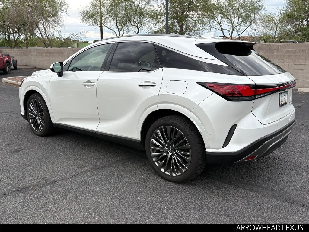 Used 2026 Lexus RX 450h AWD w/ Convenience Package image 4