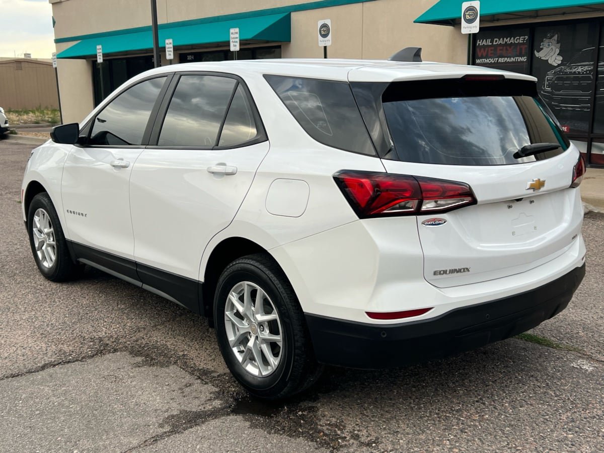 Used 2024 Chevrolet Equinox LS AWD/4WD image 5