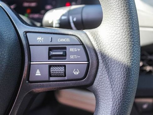 Used 2024 Honda Accord EX image 31