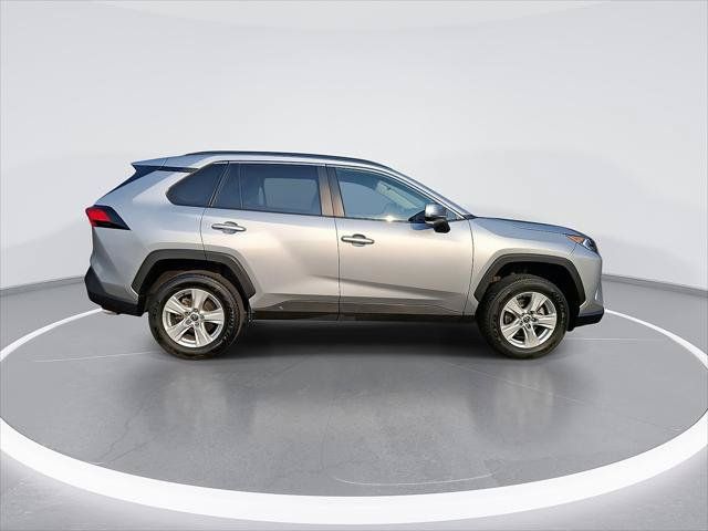 Certified 2021 Toyota RAV4 XLE AWD/4WD image 11
