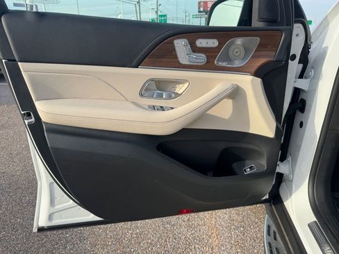 New 2025 Mercedes-Benz GLE 450 GLE 450 image 16