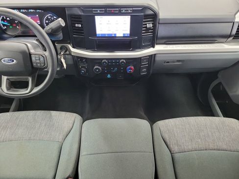 Used 2024 Ford F250 XLT w/ FX4 Off-Road Package AWD/4WD image 14