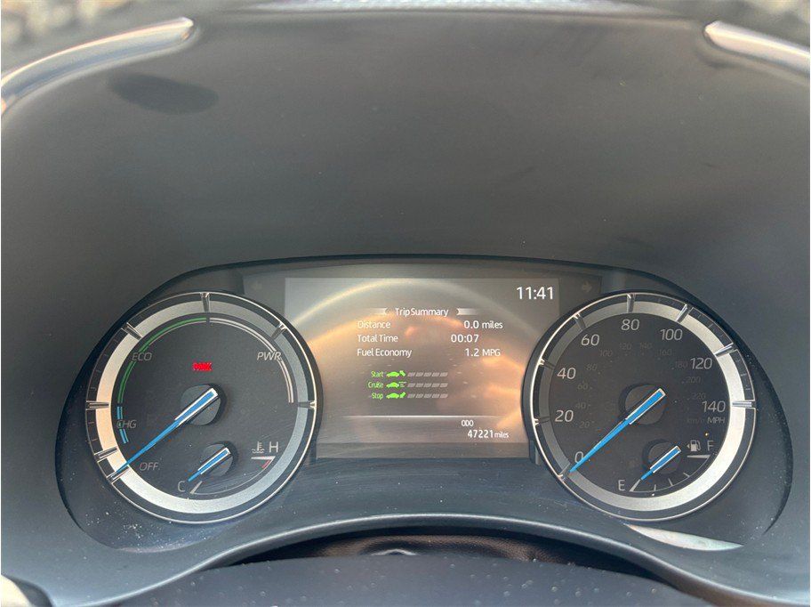 Used 2021 Toyota Highlander Limited FWD image 25