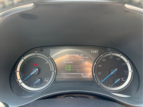 Used 2021 Toyota Highlander Limited FWD image 25