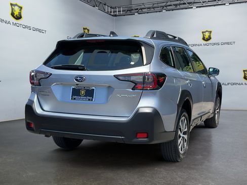 Used 2024 Subaru Outback AWD/4WD image 5
