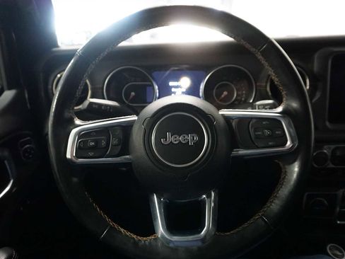 Used 2023 Jeep Gladiator Overland image 22