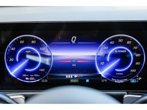 Used 2024 Mercedes-Benz EQB 300 4MATIC image 22