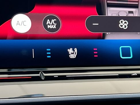 New 2026 Volkswagen Tiguan SEL R-Line image 32