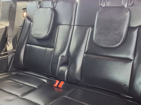 Certified 2022 Ford Explorer XLT w/ Equipment Group 202A image 8