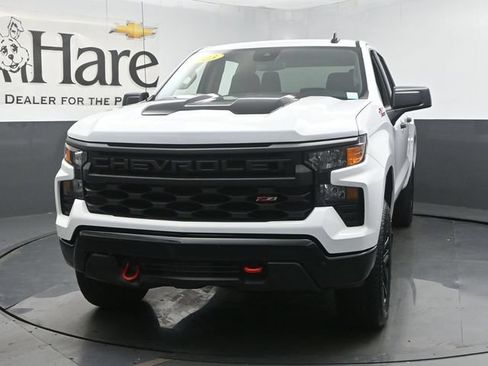 Used 2023 Chevrolet Silverado 1500 Custom Trail Boss AWD/4WD image 7