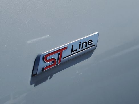 New 2026 Ford Escape ST-Line Select w/ Equipment Group 401A image 5