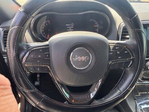 Used 2019 Jeep Grand Cherokee Limited w/ Luxury Group II RWD image 11