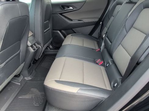 New 2026 Chevrolet Equinox LT w/ Convenience Package II image 7