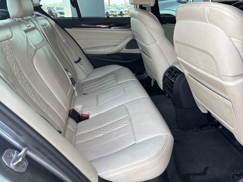 Used 2018 BMW 530e image 29
