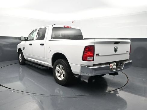 Used 2022 RAM 1500 Classic SLT AWD/4WD image 7