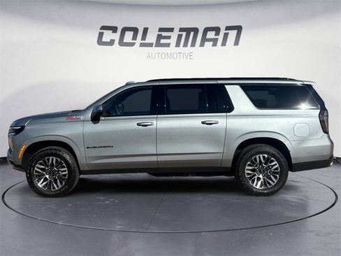 New 2026 Chevrolet Suburban Z71 image 2