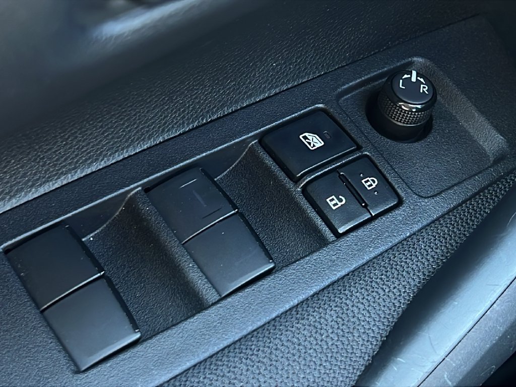 Used 2024 Toyota Corolla LE FWD image 17