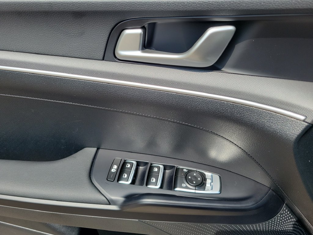 New 2026 Kia K5 LXS FWD image 25
