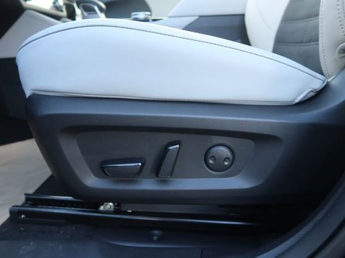 New 2026 Mitsubishi Outlander SE FWD image 27