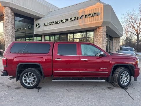 Used 2018 GMC Sierra 1500 Denali image 2