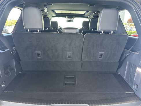 Used 2024 Ford Expedition Platinum AWD/4WD image 18