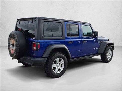 Used 2018 Jeep Wrangler Unlimited Sport S AWD/4WD image 4