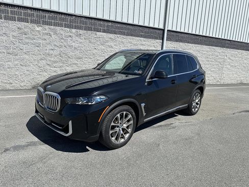 Certified 2025 BMW X5 xDrive50e w/ Climate Comfort Package image 1