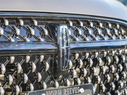 Used 2025 Lincoln Nautilus Premier w/ Equipment Group 102A image 3