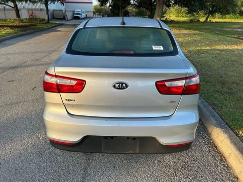 Used 2017 Kia Rio LX w/ Power Package FWD image 5