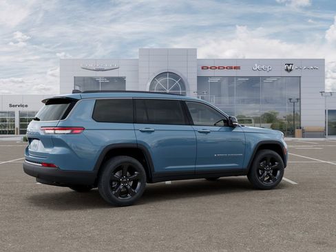 New 2026 Jeep Grand Cherokee L Limited AWD/4WD image 4