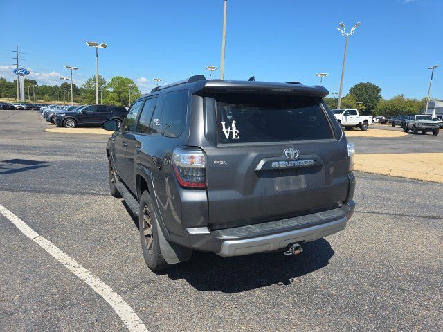Used 2017 Toyota 4Runner TRD Off-Road AWD/4WD image 5