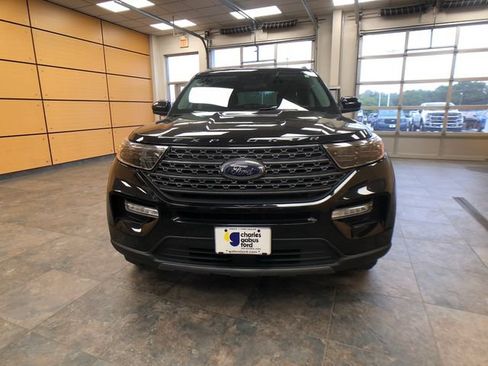 Certified 2023 Ford Explorer XLT w/ Equipment Group 202A AWD/4WD image 2